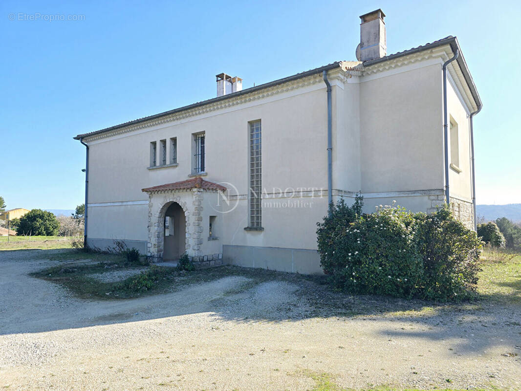 Maison à CADENET
