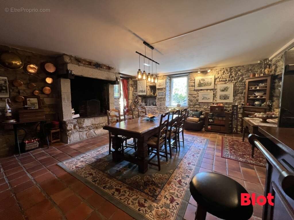 Maison 299 m² à Ploeren  - photo 5