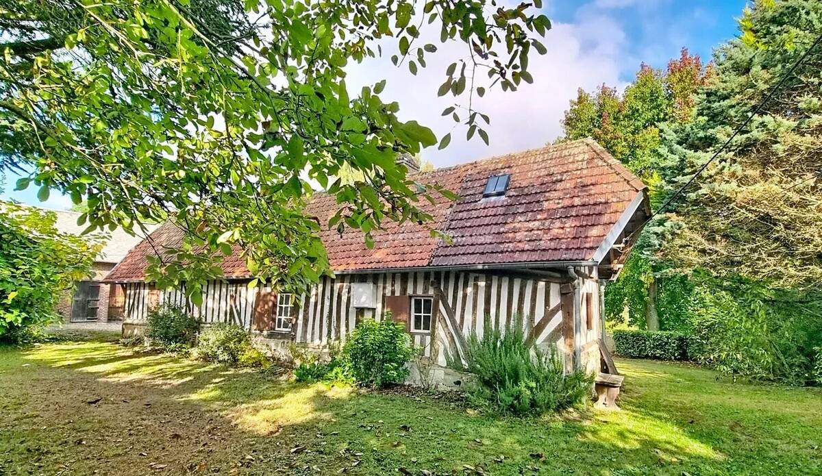 Maison à LA RIVIERE-SAINT-SAUVEUR