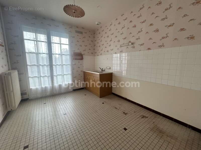 Maison à PEYRAT-DE-BELLAC