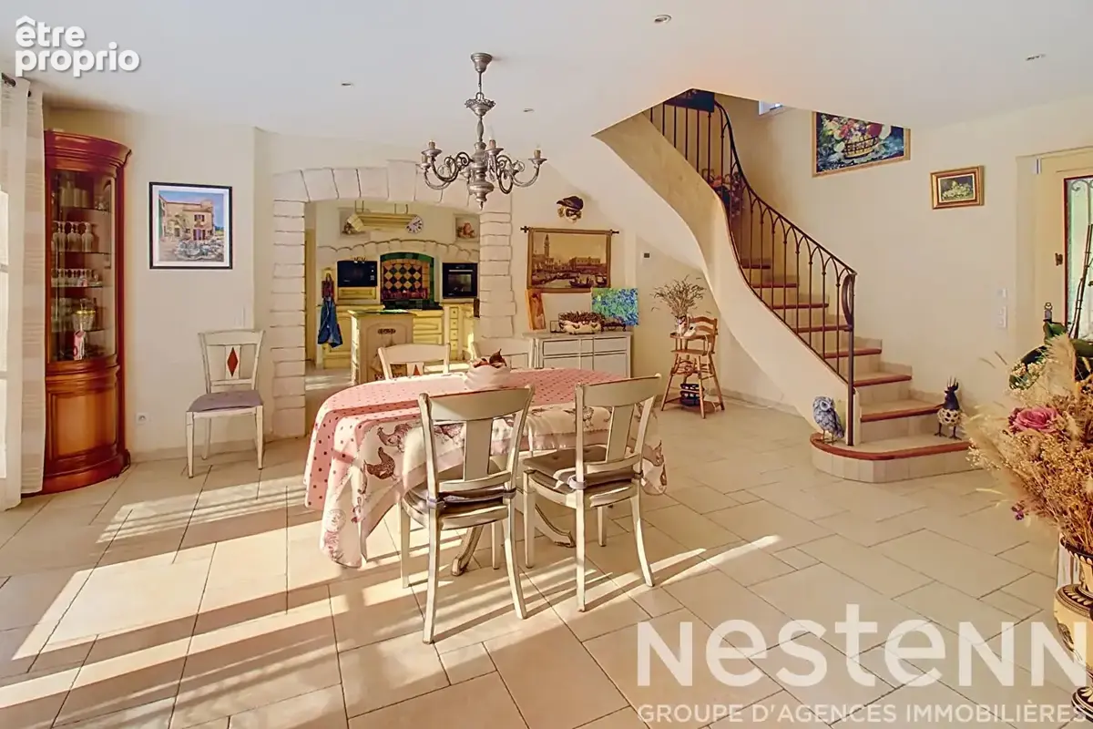 A VENDRE !Maison Lorgues 192 m2 + piscine + garage + 4000m2 - photo 19