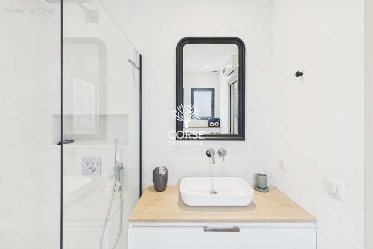 Maison à PORTO-VECCHIO