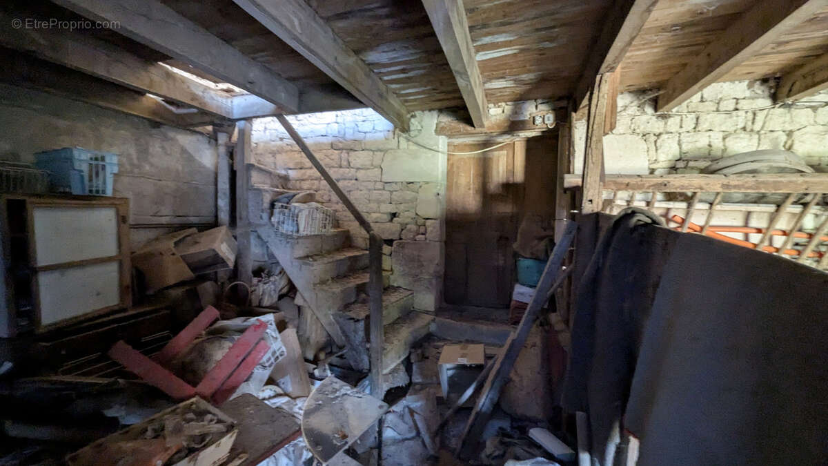 Maison à BESSINES