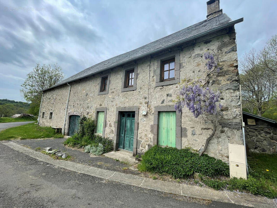 Maison à TREMOUILLE