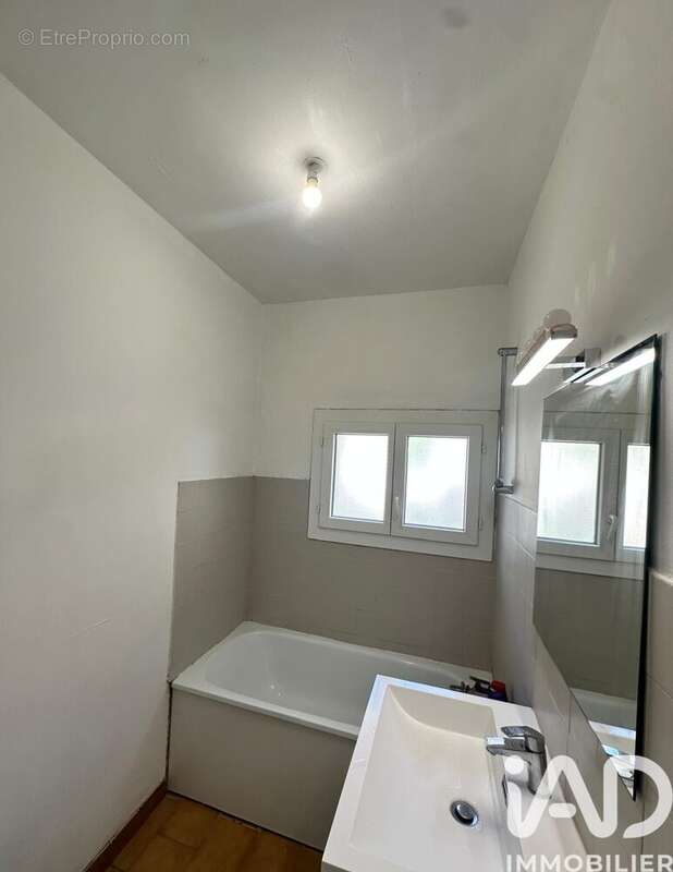 Photo 3 - Appartement à NIMES