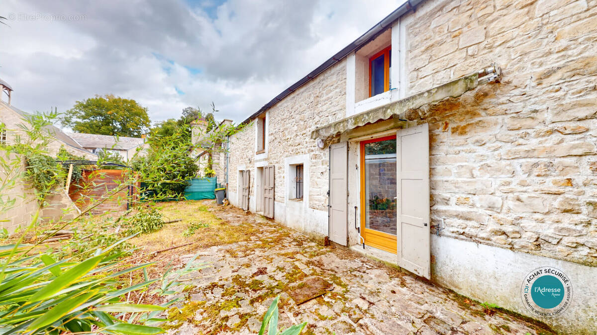 Maison à VAYRES-SUR-ESSONNE