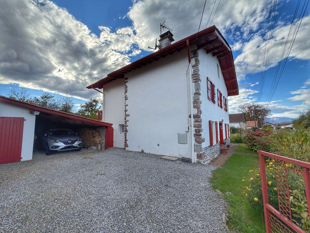 Maison à SAINT-JEAN-PIED-DE-PORT