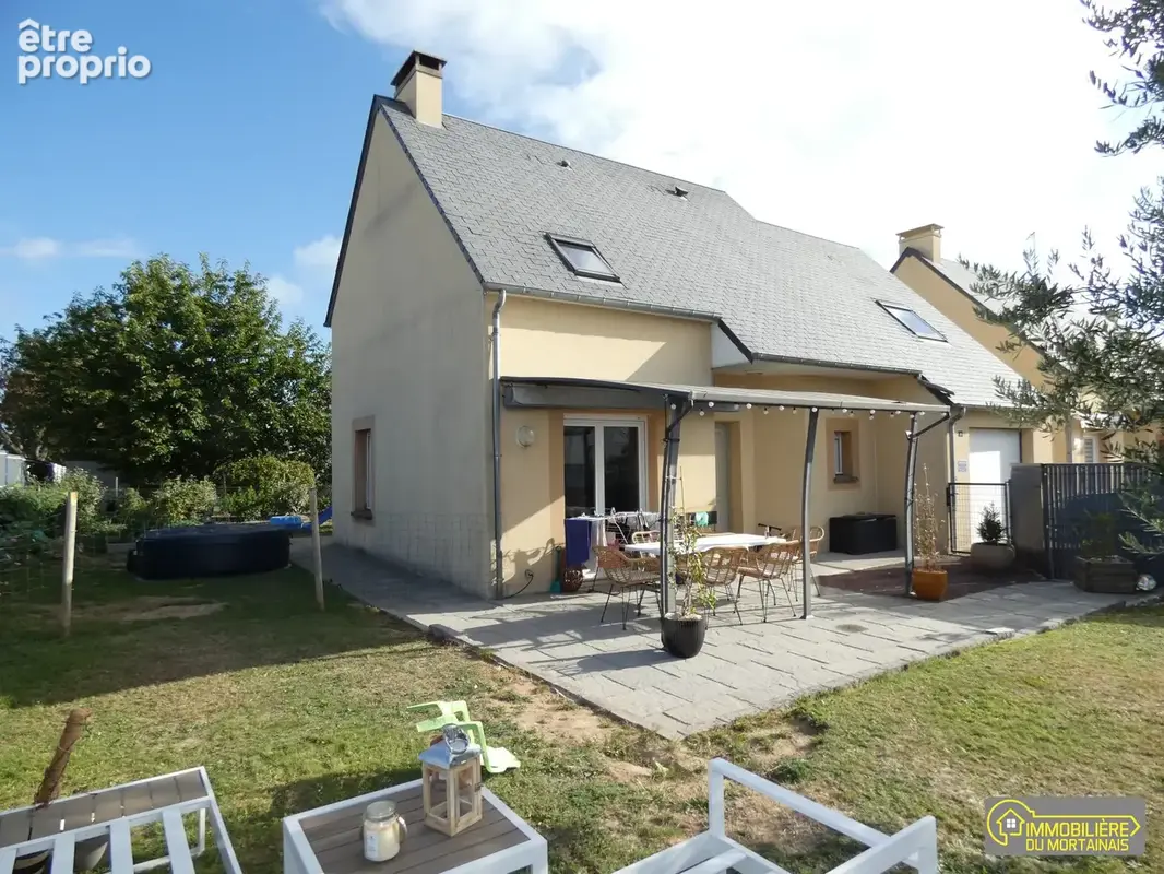 Maison 5 pièces 93 m² à vendre à Saint-Hilaire-Du-Harcouet (50600) - photo 1