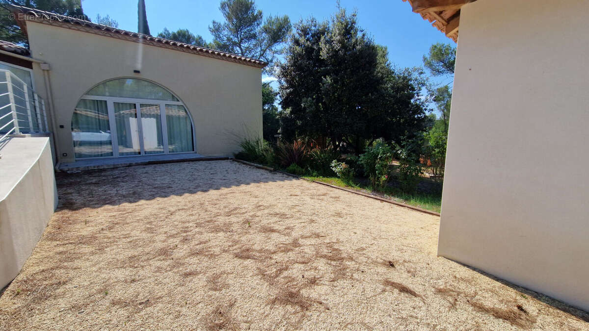 Maison à MONTFERRIER-SUR-LEZ