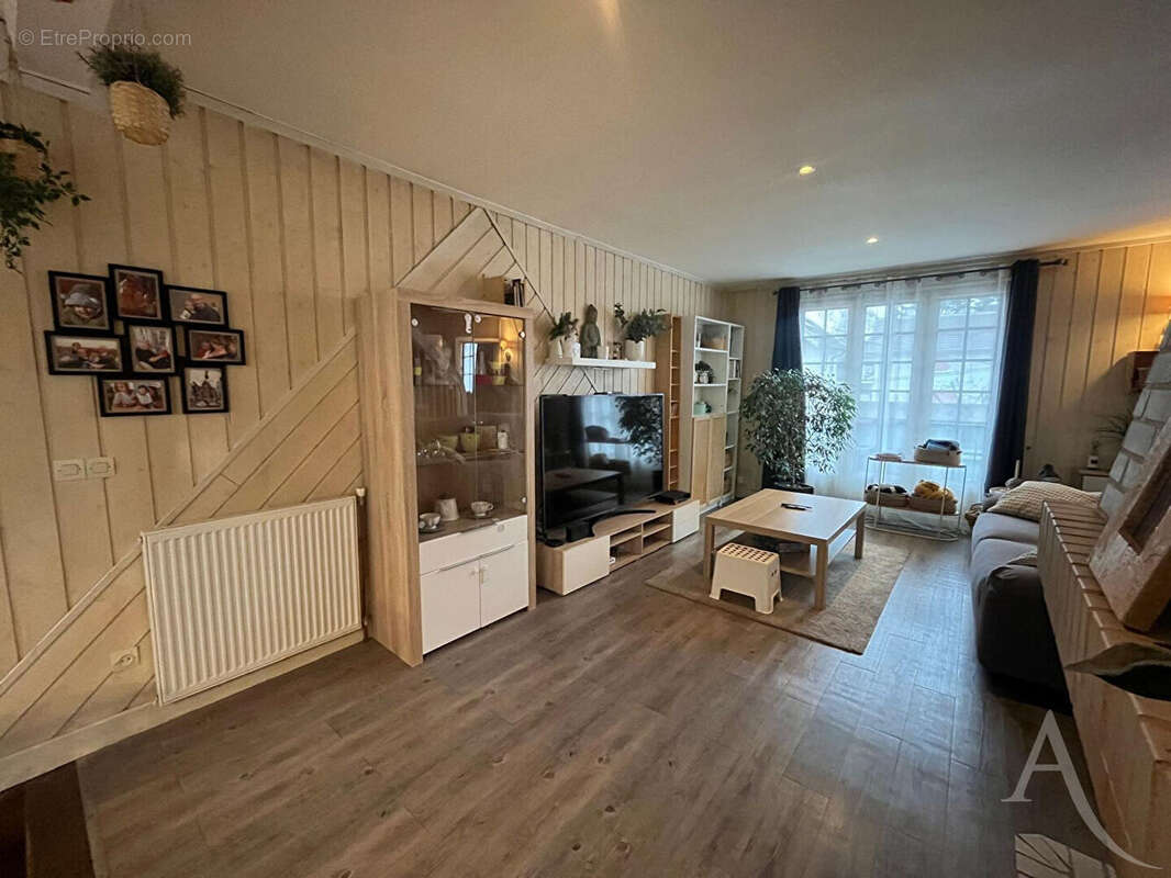 Maison à ROSNY-SOUS-BOIS