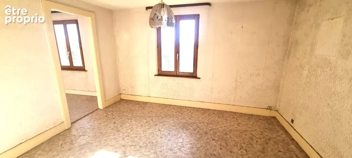 Maison a renover avec grange et ecurie- proche suisse - photo 10