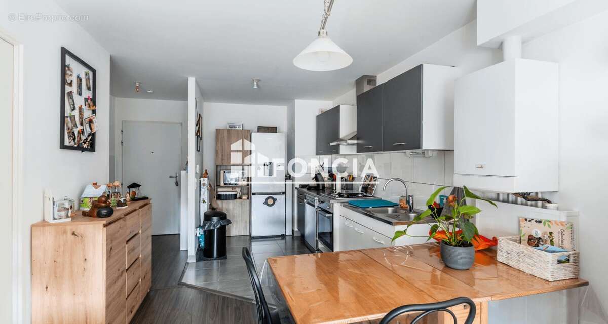 Appartement à SCY-CHAZELLES