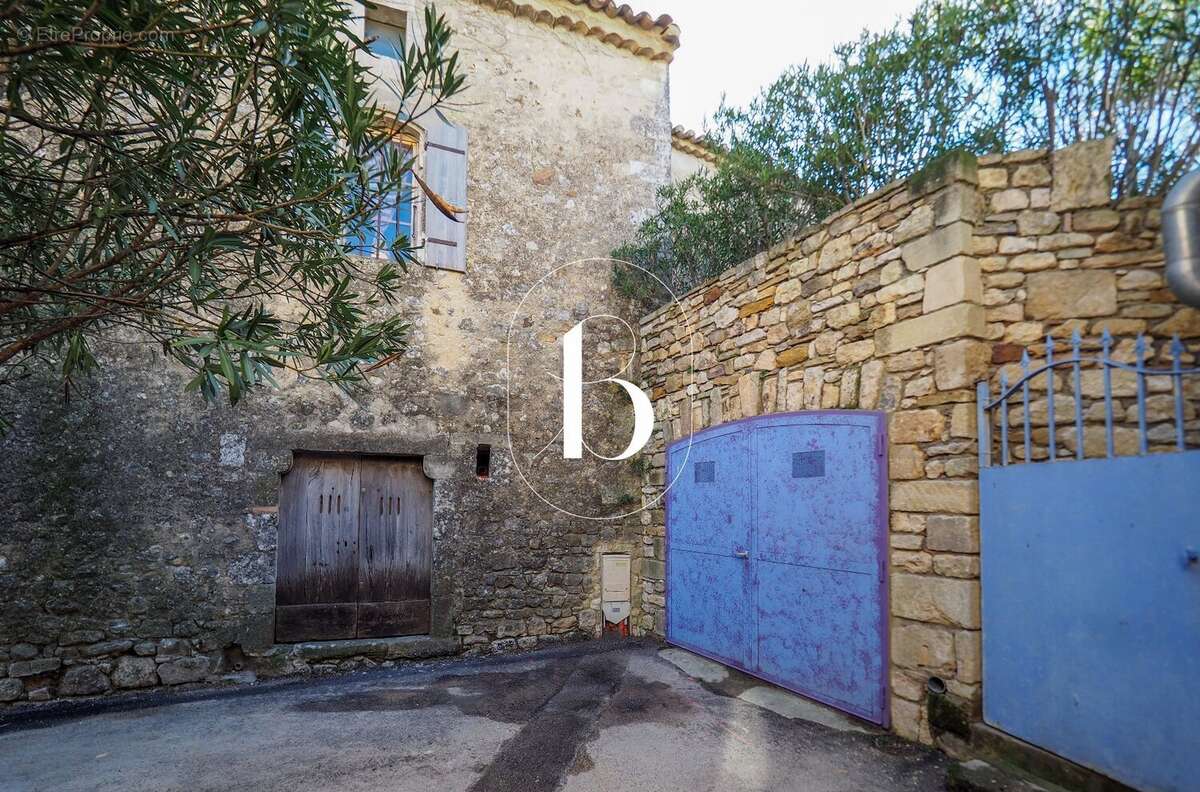 Maison à UZES