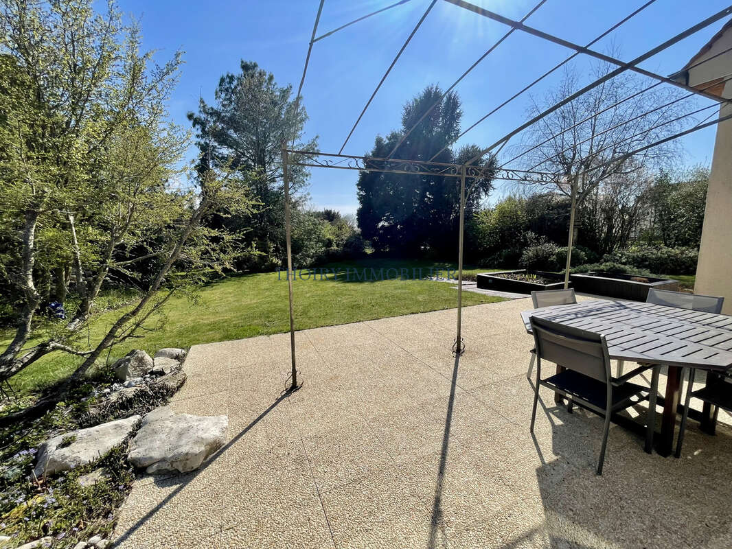 Maison à MONTFORT-L&#039;AMAURY