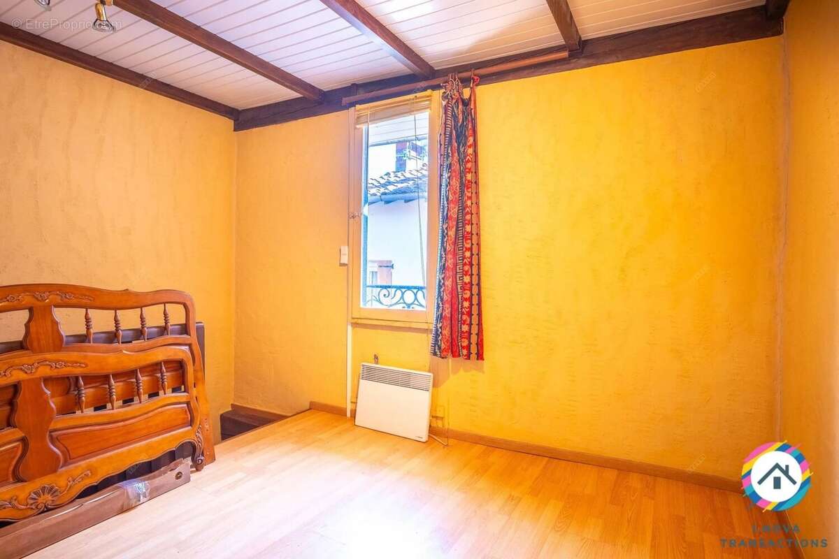 Maison de ville 118 m² – Terrasse / cour  – Dépendance – Combles aménageables – Centre Mazères - photo 15