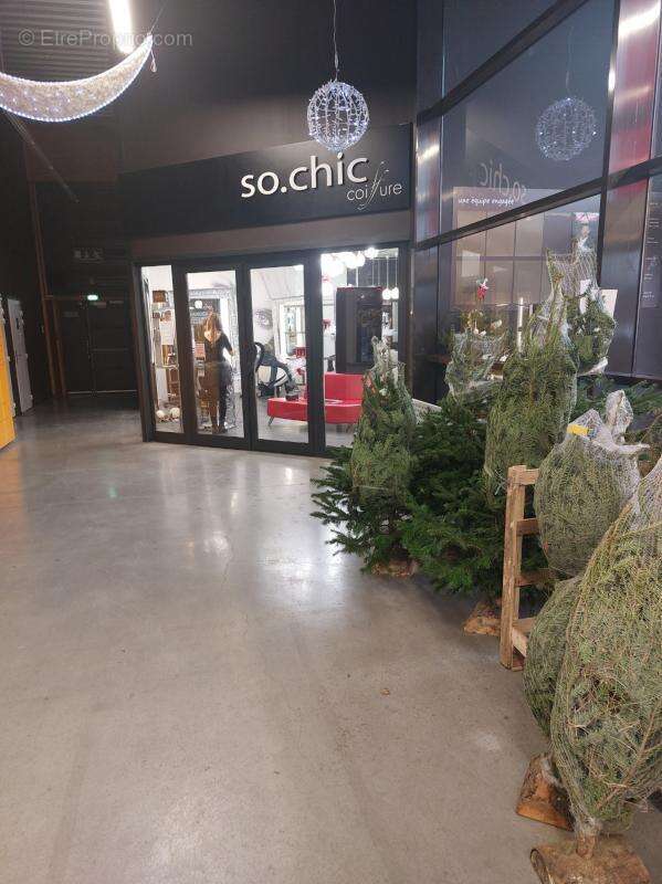 Commerce à VINON-SUR-VERDON