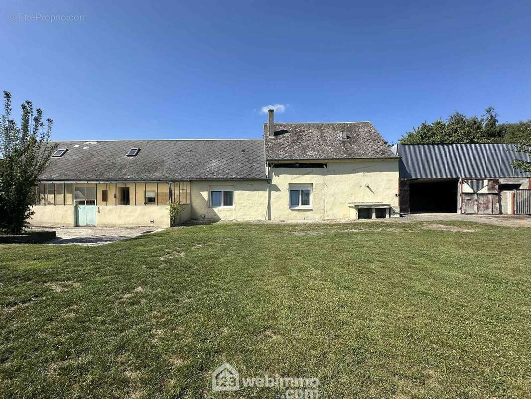 D'une surface habitable de 106 m² - Maison à ATHIES-SOUS-LAON