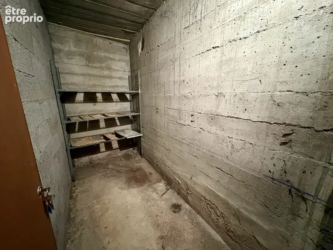 Appartement t2 / dernier étage / balcon / ascenseur / cave / garage fermé / chamalières - photo 10