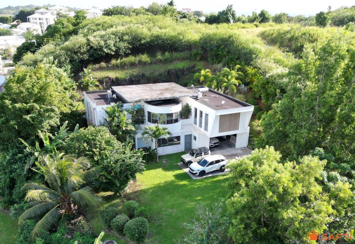 Photo 1 - Maison à SAINTE-LUCE