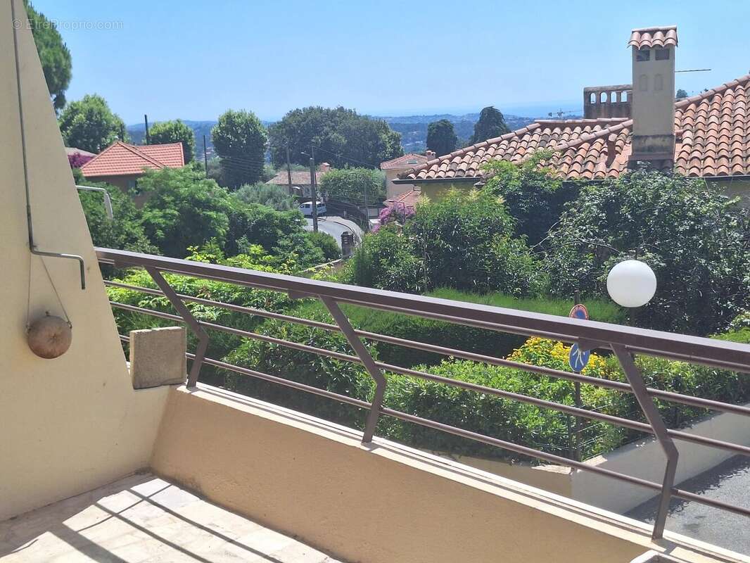 Photo Appartement à Vence au prix de 369 000€