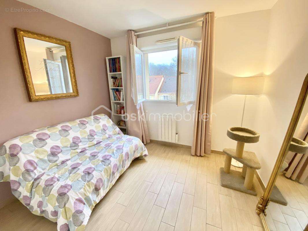 Appartement à ROISSY-EN-BRIE