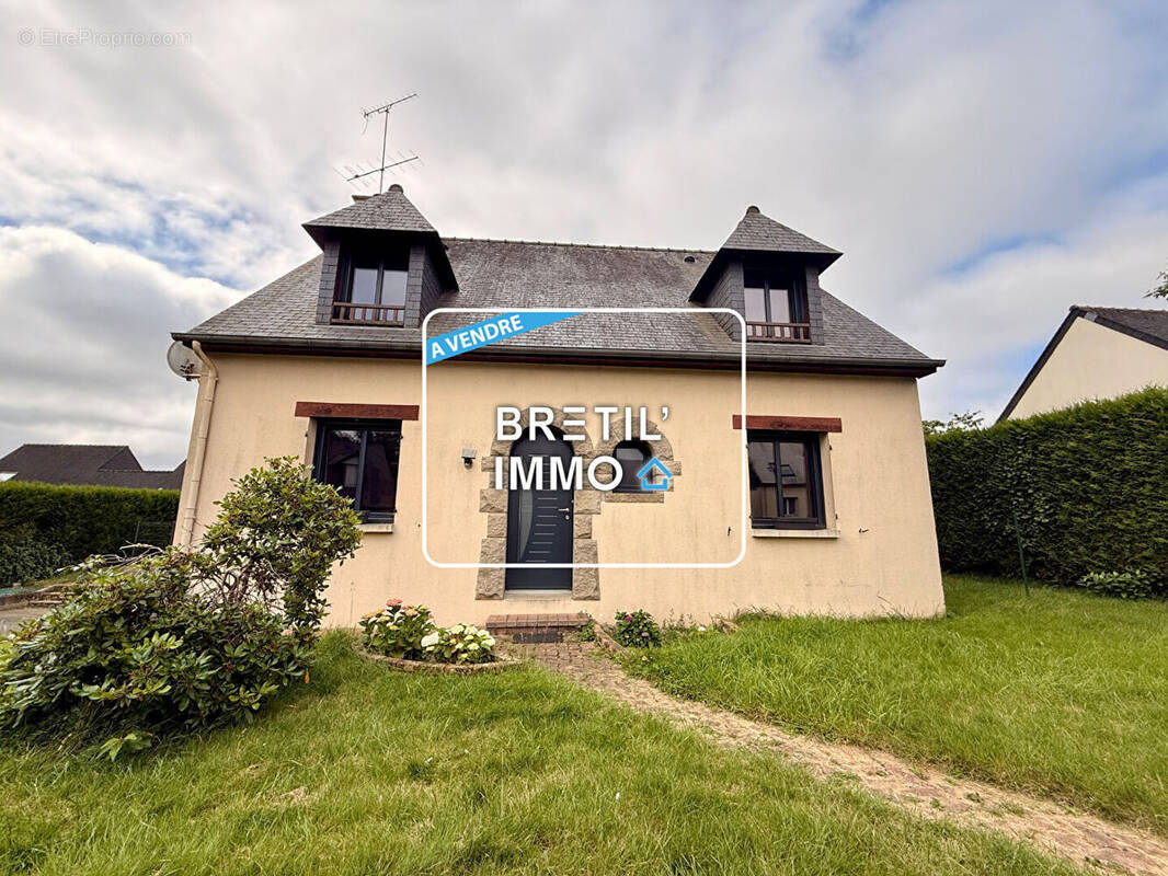 Maison à DOMAGNE
