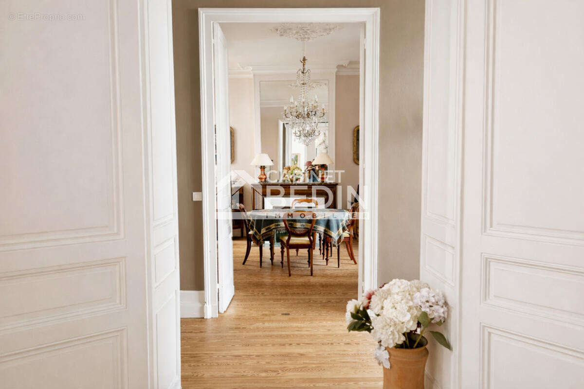 Appartement à BORDEAUX