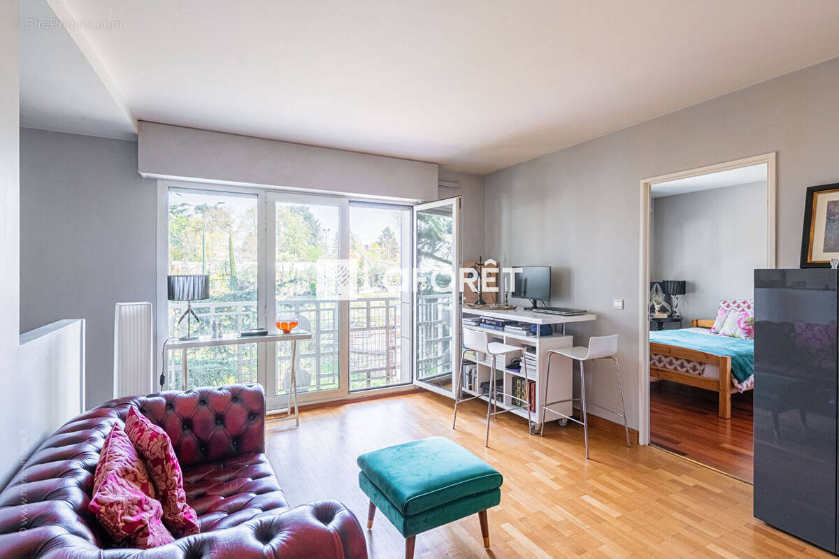 Appartement à LA CELLE-SAINT-CLOUD