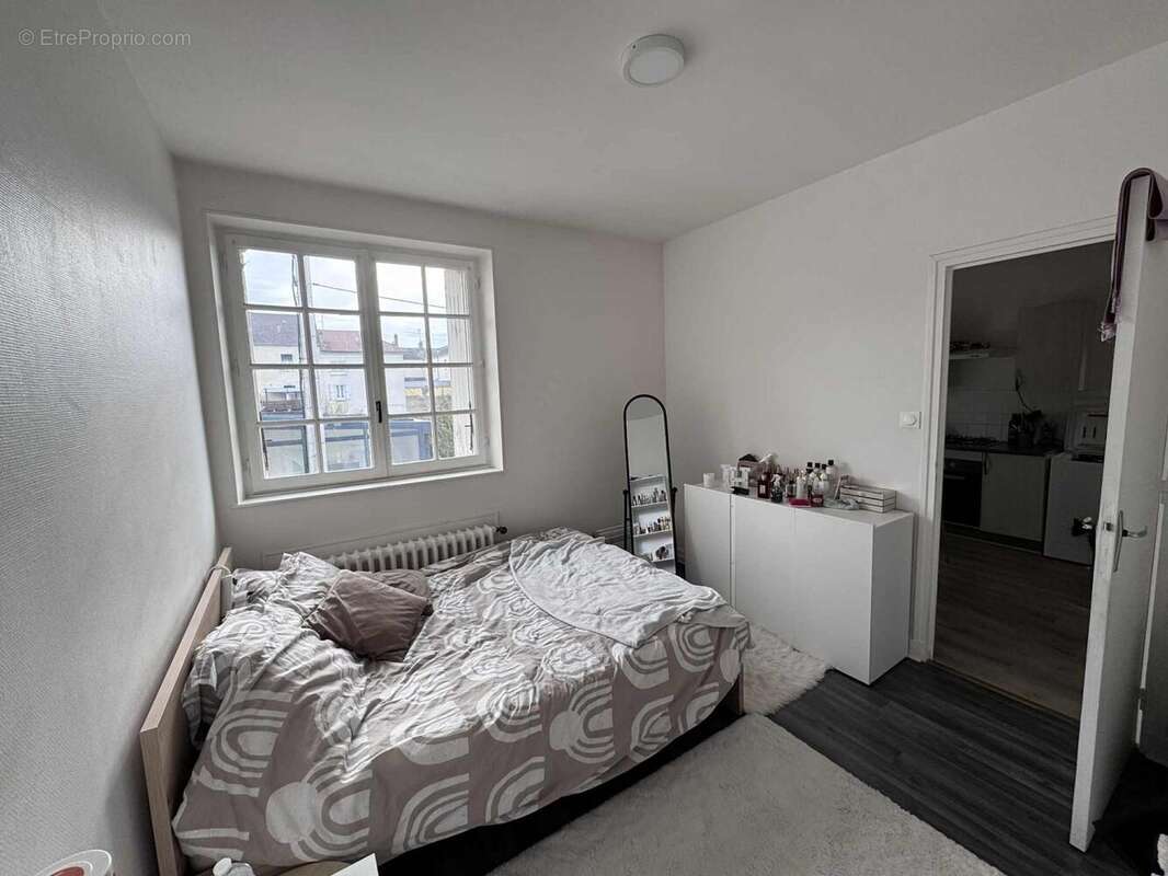 Appartement à FOURCHAMBAULT