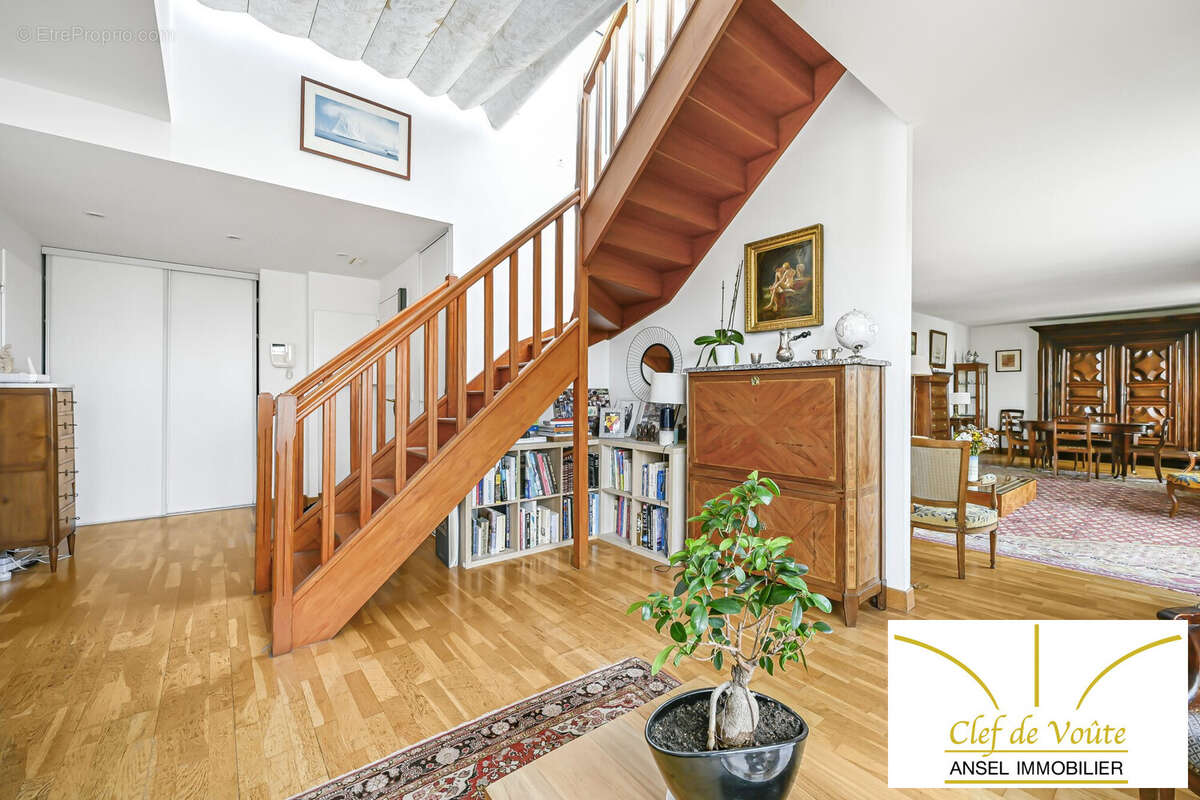 Appartement à RUEIL-MALMAISON