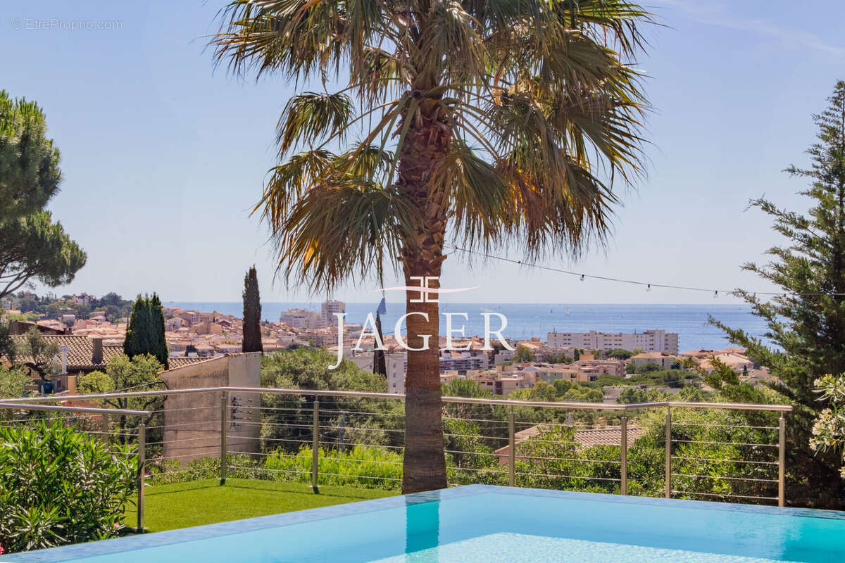Maison 200 m² à Sainte-Maxime  - photo 2