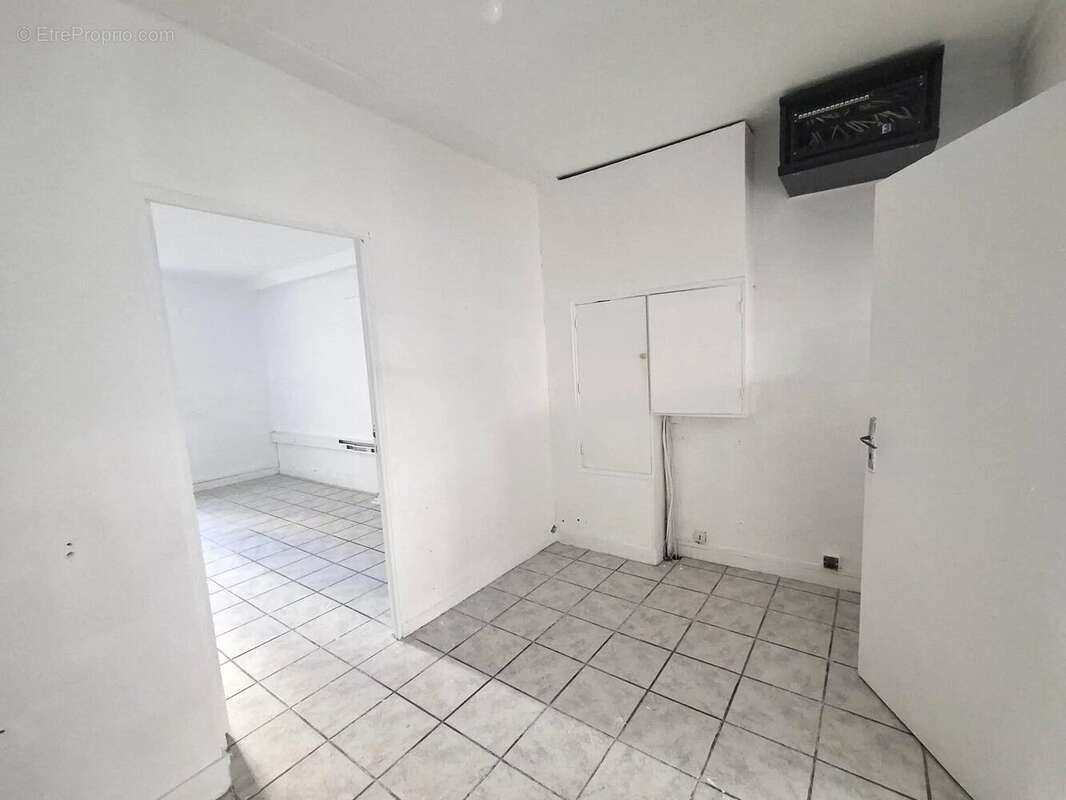 75013 paris rue patay vente de murs commerciaux - photo 2