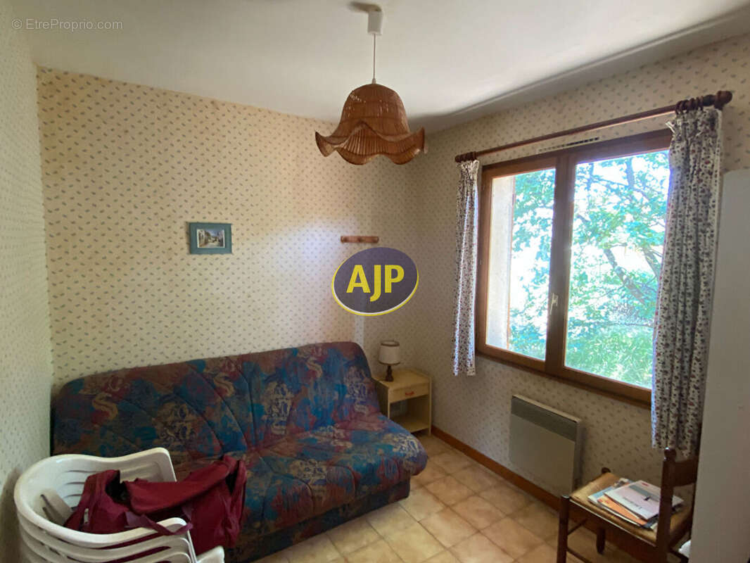Maison à VENDAYS-MONTALIVET