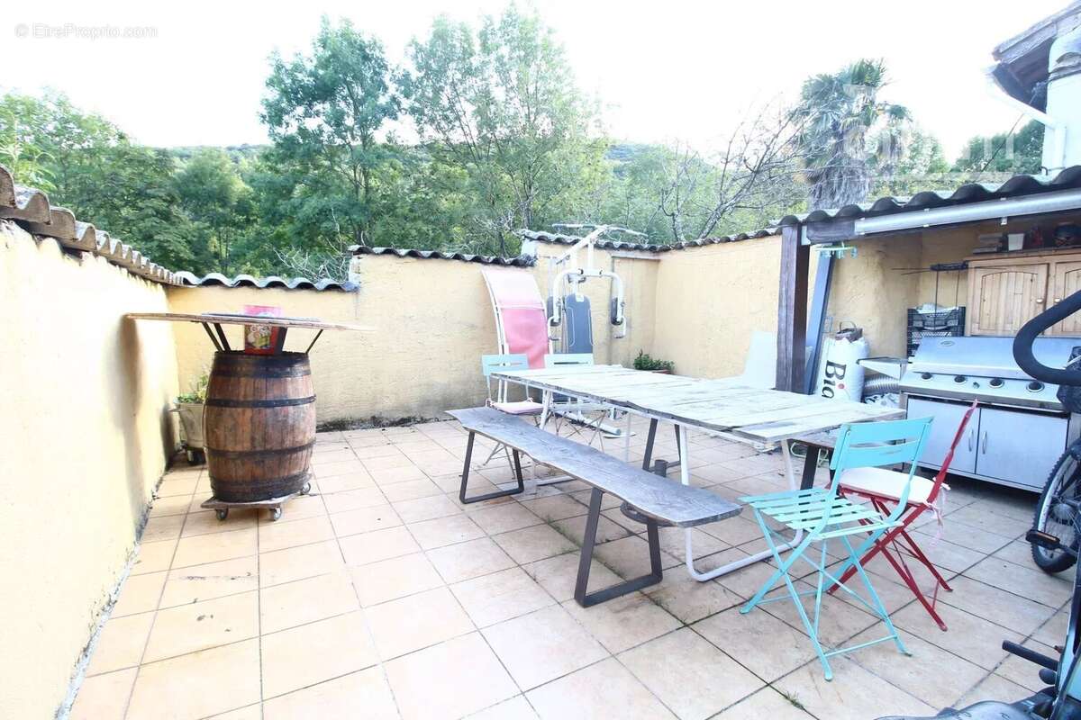 Maison à SAINT-JEAN-DE-PARACOL