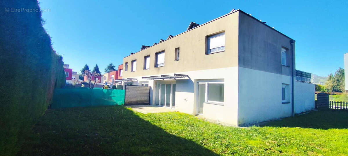 Appartement à LA RAVOIRE