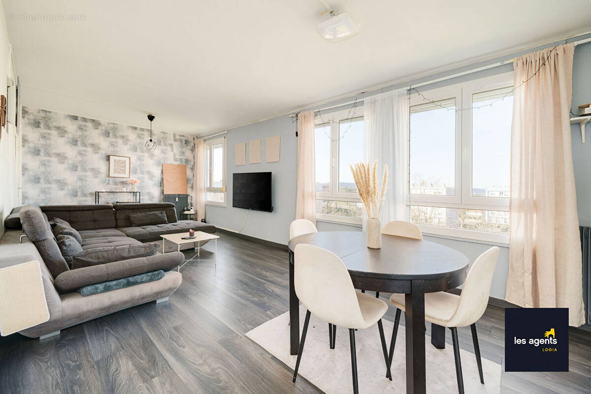 Appartement à ECROUVES