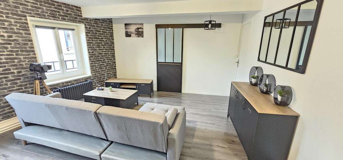 Appartement à SOUCIEU-EN-JARREST