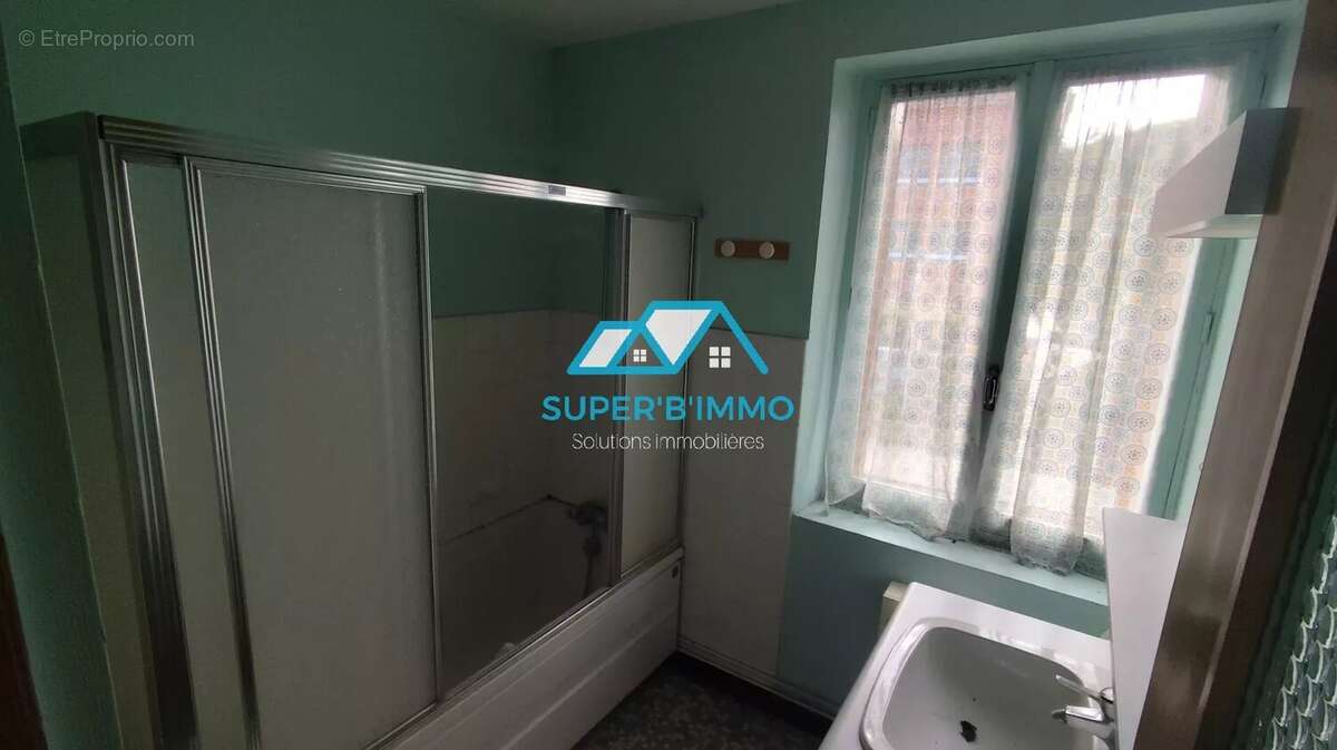 Maison à MAZEYRAT-D&#039;ALLIER