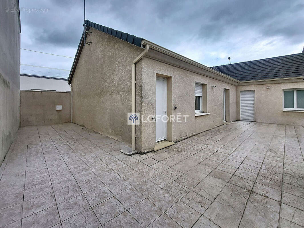 Maison à SAINT-QUENTIN