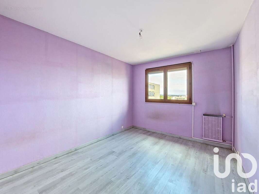 Photo 6 - Appartement à VAULX-EN-VELIN
