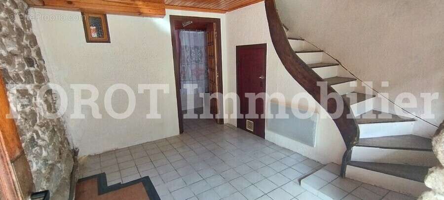 Maison à LACHAPELLE-SOUS-CHANEAC