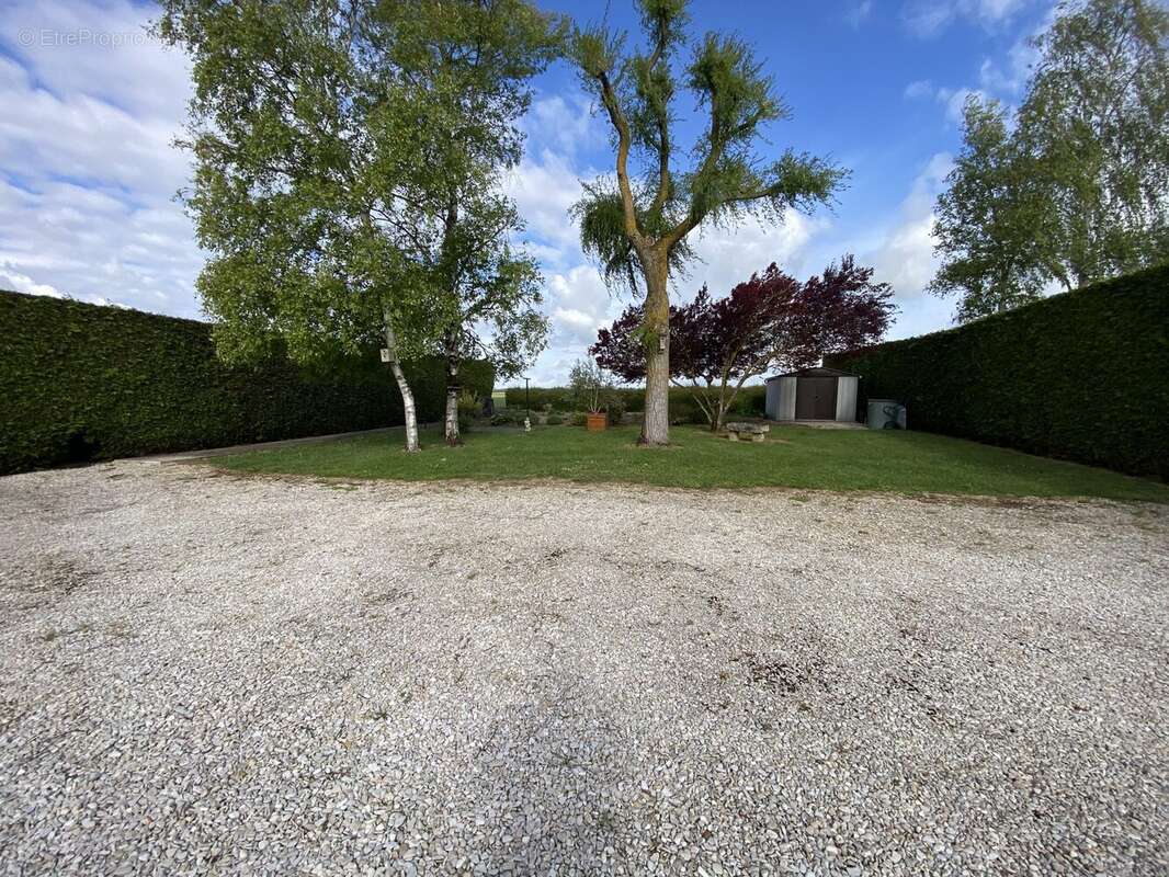 Maison à AUXY
