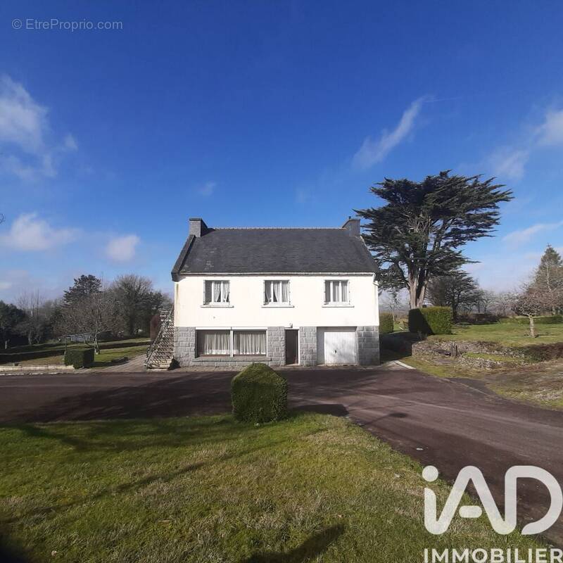 Photo 1 - Maison à BRENNILIS