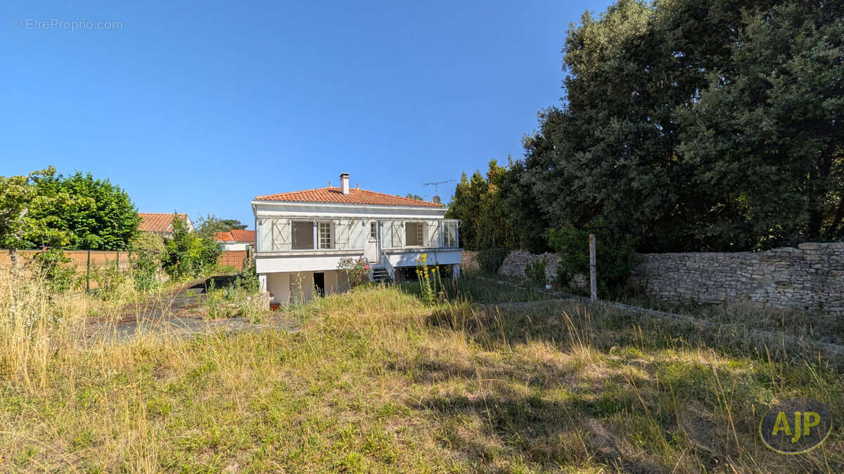 Maison à SAINT-MICHEL-EN-L'HERM