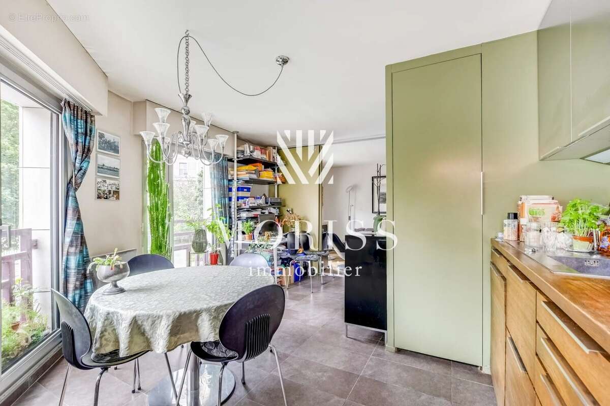 Appartement à PARIS-19E
