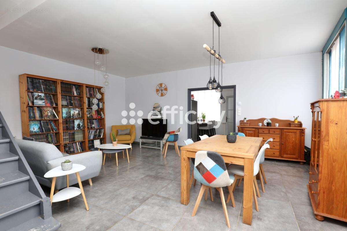 Maison à LYS-LEZ-LANNOY