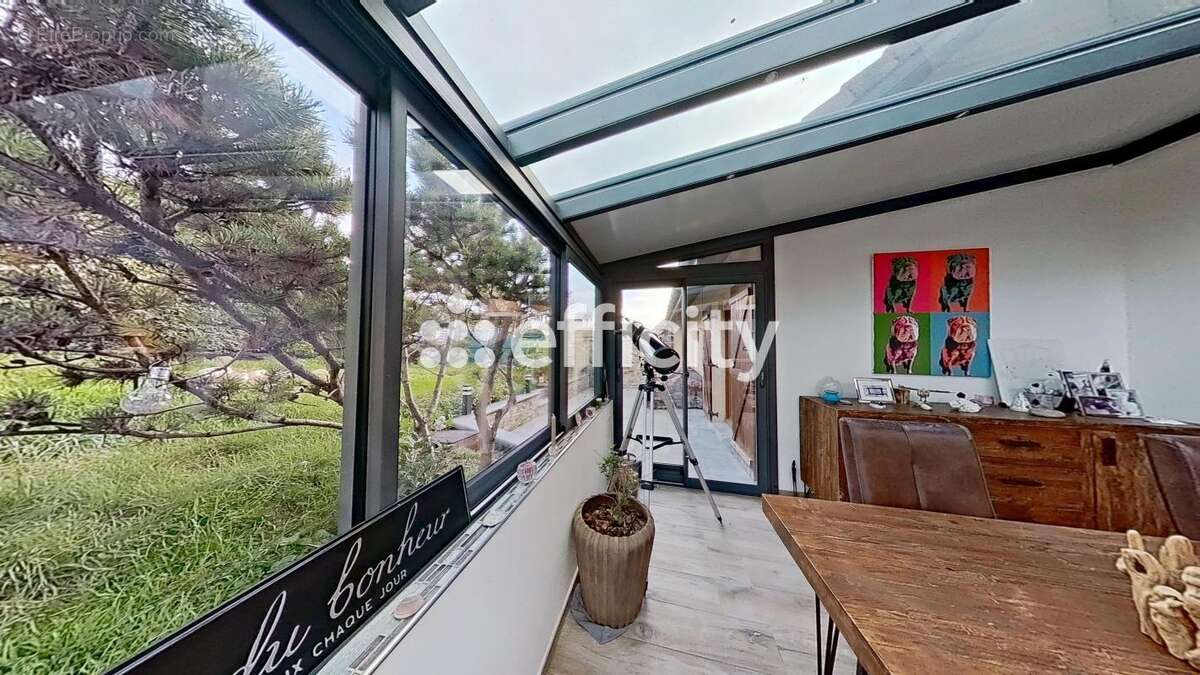 Maison à VILLE-LA-GRAND