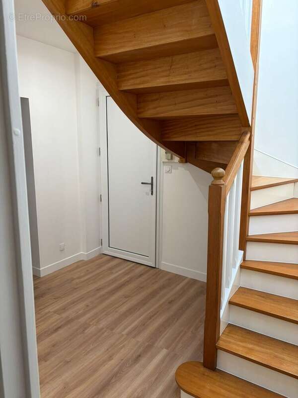 Appartement à JANZE