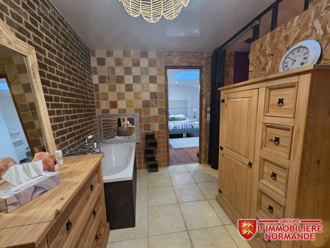 Maison à GUICHAINVILLE