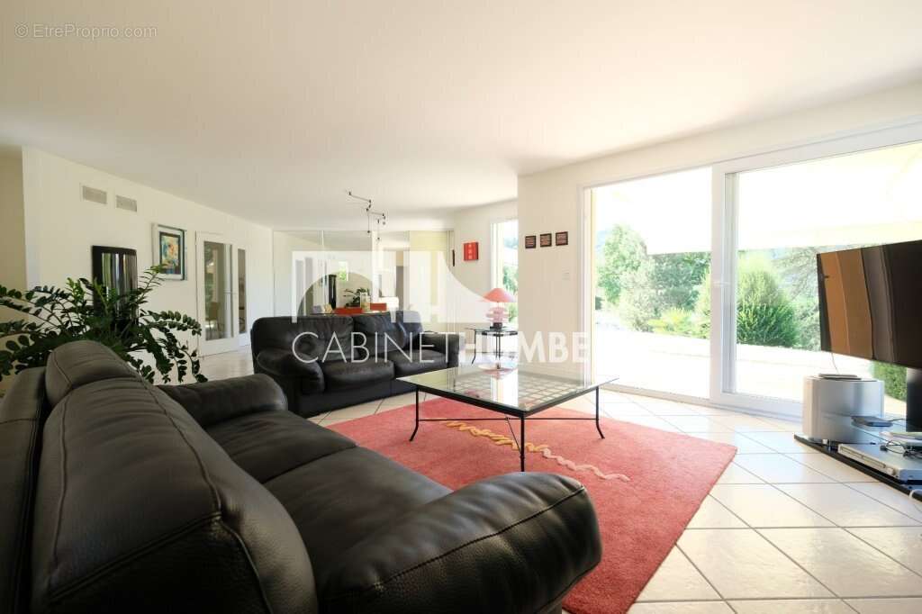 Maison à SAINT-PAUL-EN-CORNILLON